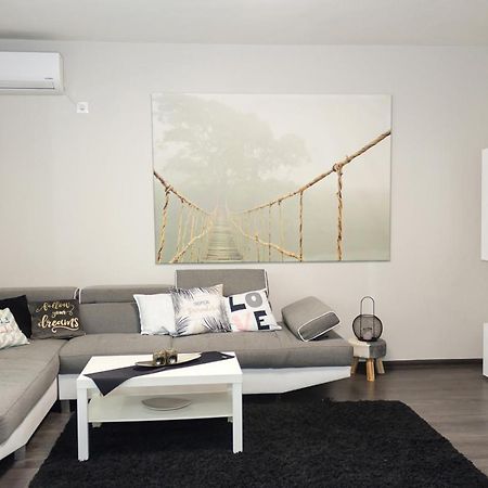 Cosy And Modern 1Bd Flat Near The City Centre By Flat Mаnager Varna Luaran gambar